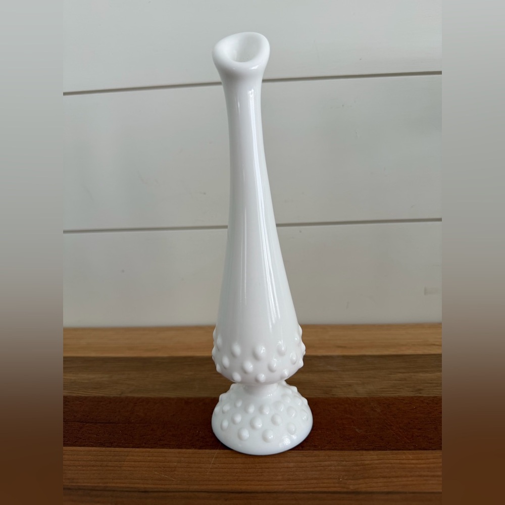 Vintage Fenton White Milk Glass Hobnail Bud Vase